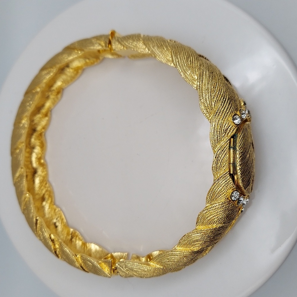Camrose & Kross JBK Goldtone Rhinestine Hinged Cuff Bracelet w/ Locket, VGC. - Picture 7 of 15
